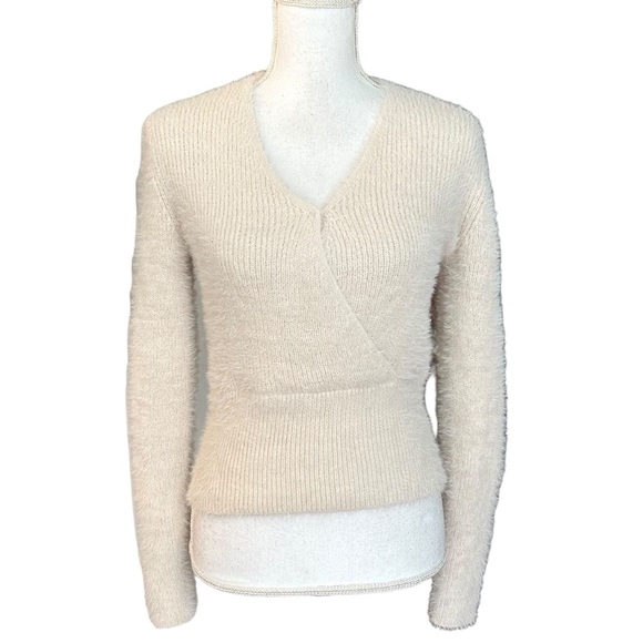 Pink Rose Surplice Long Sleeve Cozy Fall Winter Sweater SZ Medium Ivory NEW - Picture 1 of 8